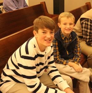 Meet your Posher, Lora